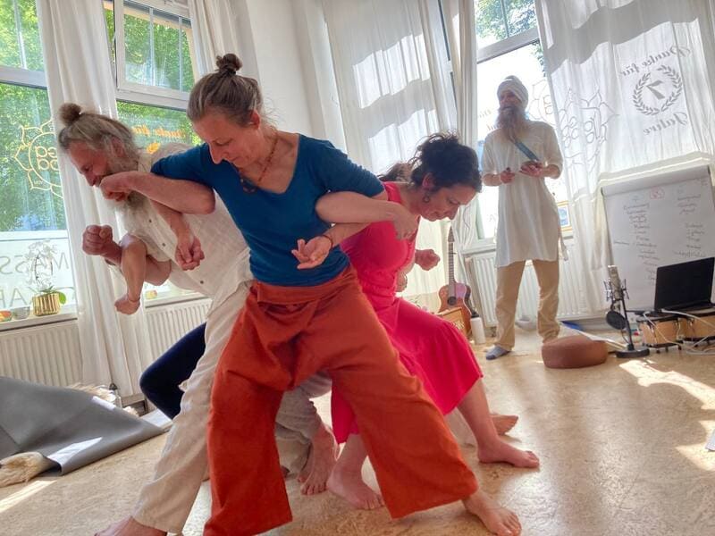 Karam Kriya Numerologie Berater Ausbildung im Yoga Japa Berlin